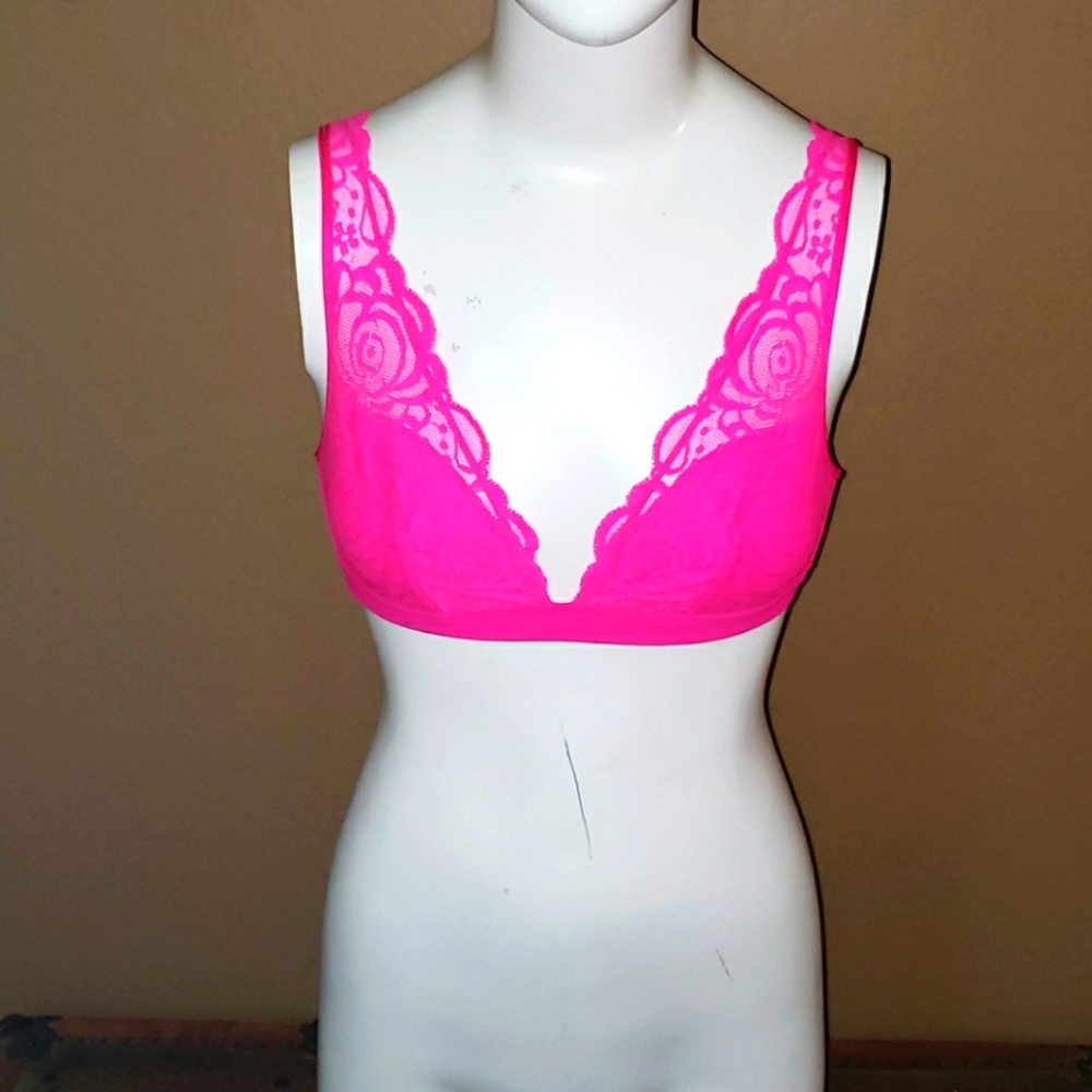 NWOT Hot Pink Victorias Secret PINK lace bra